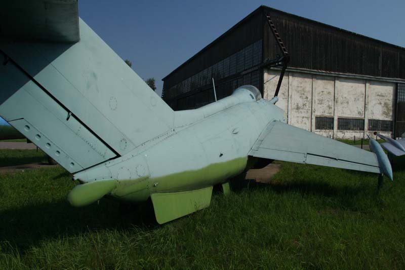 100_Yak-36