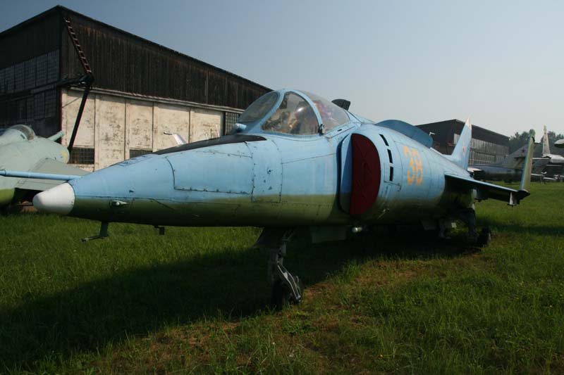 101_Yak-38