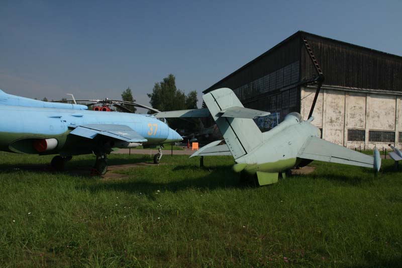 102_Yak-36